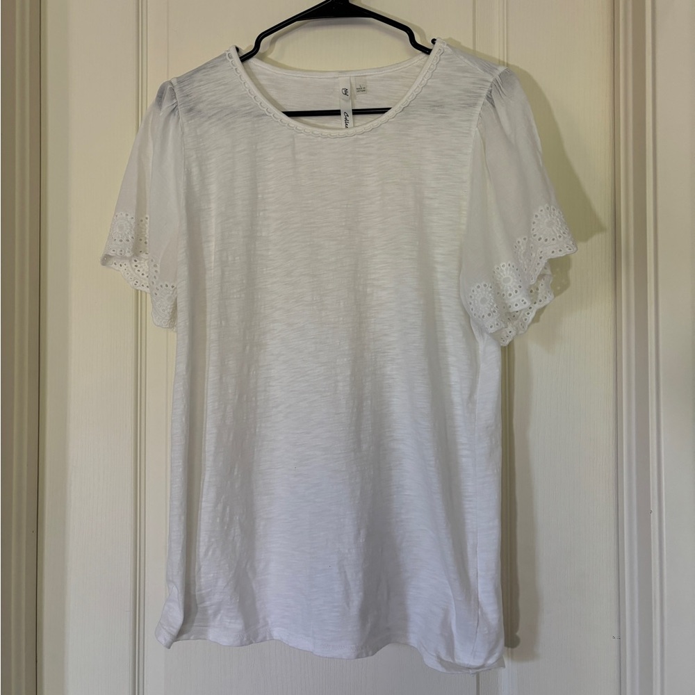 NY Collection White Eyelet Flutter Sleeve Top Women’s Large